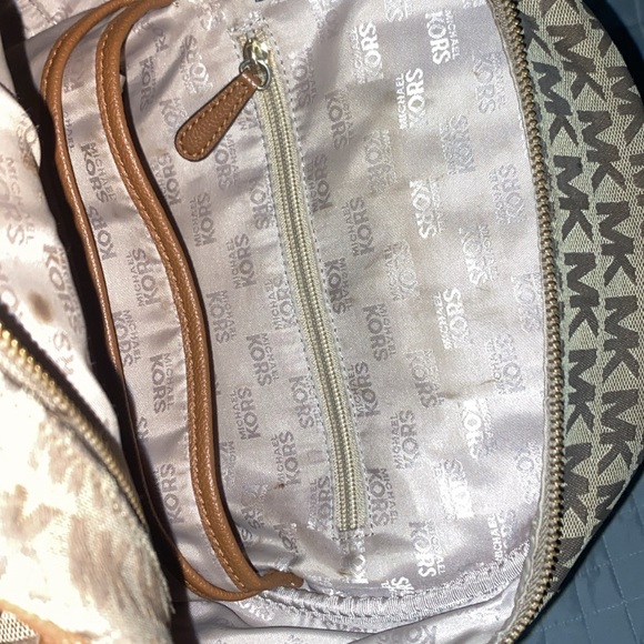 MICHAEL KORS MK LOGO BACKPACK in good condition!! - Picture 6 of 7